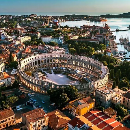 Second Apartment Pula